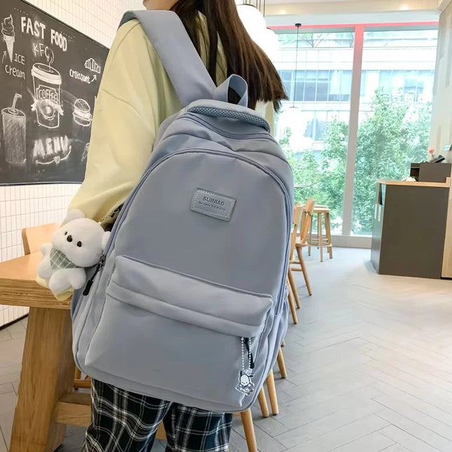 Leichter Uni-Rucksack Damen mit Anhänger