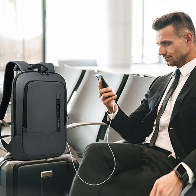 Slim Rucksack grau 15 und 17 Zoll