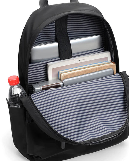 Schlichter Rucksack schwarz 15 Zoll