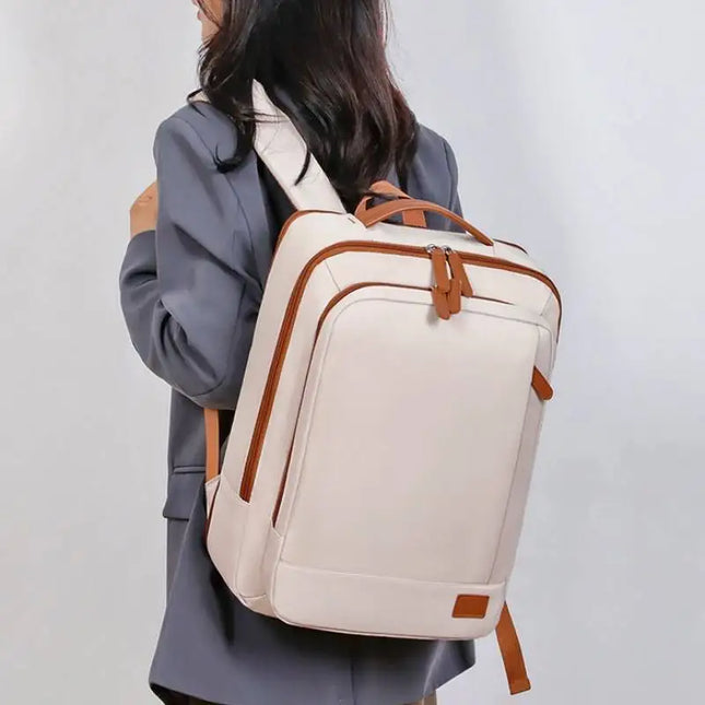 Weisser Business-Rucksack Cognac-Akzente USB