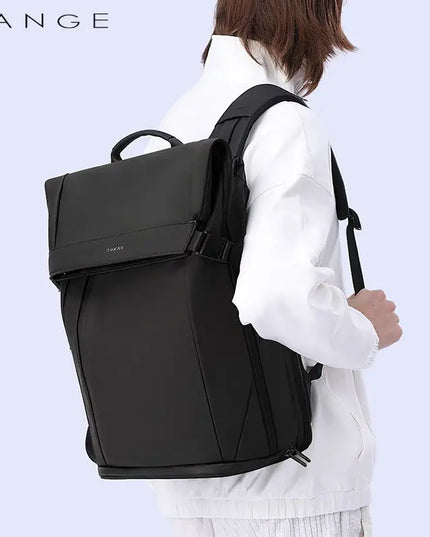 Design-Rucksack mit PU-Klappe schwarz