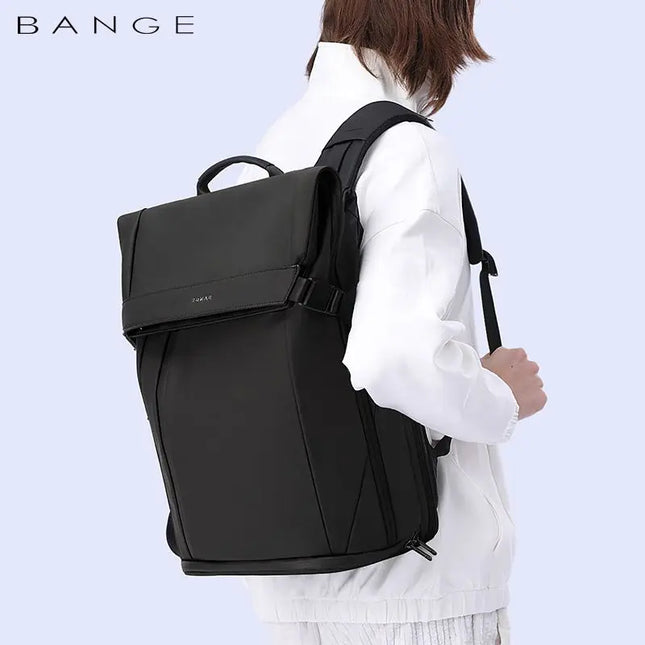Design-Rucksack mit PU-Klappe schwarz