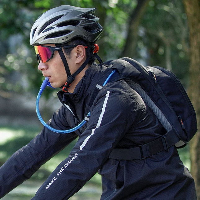 Kompakter Fahrrad-Rucksack 10L Trinkblase