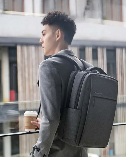 Minimalistischer Rucksack Herren grau