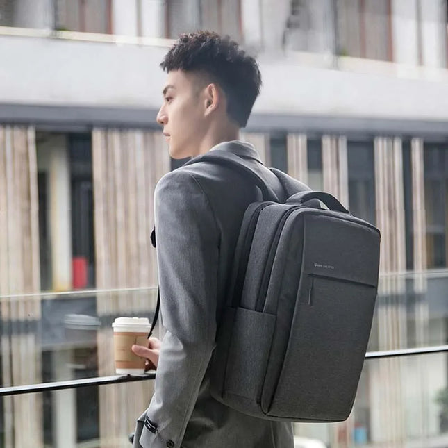 Minimalistischer Rucksack Herren grau