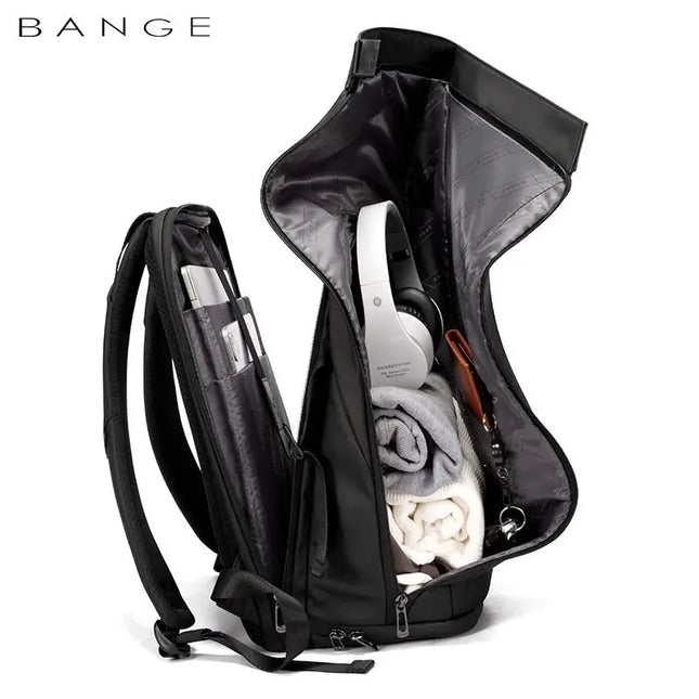 Design-Rucksack mit PU-Klappe schwarz