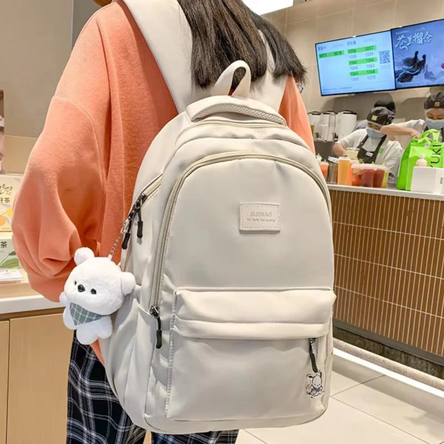 Leichter Uni-Rucksack Damen mit Anhänger